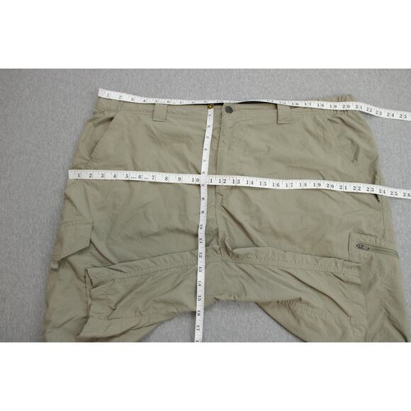 Columbia Shorts Mens 42 Beige Cargo 10" Inseam Nylon Light Weight - Picture 5 of 6